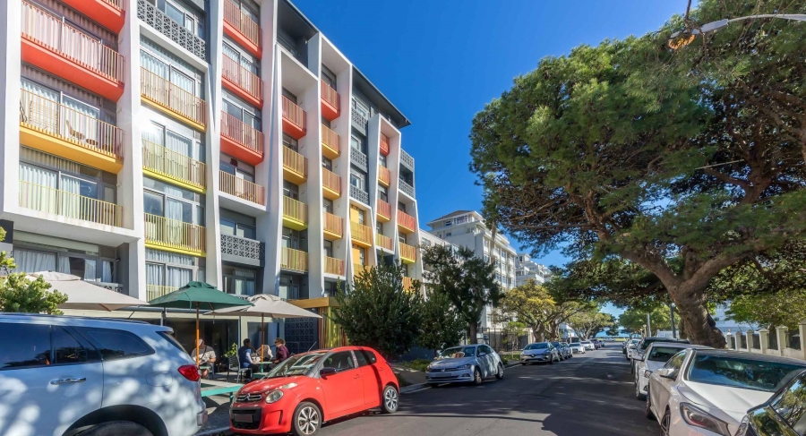 1 Bedroom Property for Sale in Sea Point Western Cape